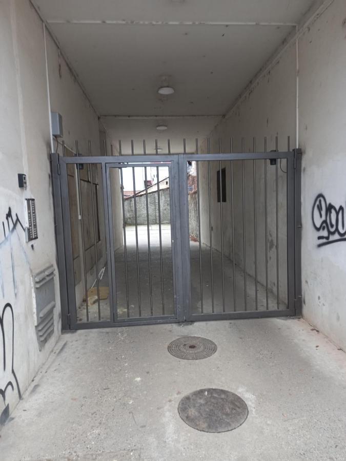 Garden Apartment - Oaza U Centru Grada Novi Sad Esterno foto